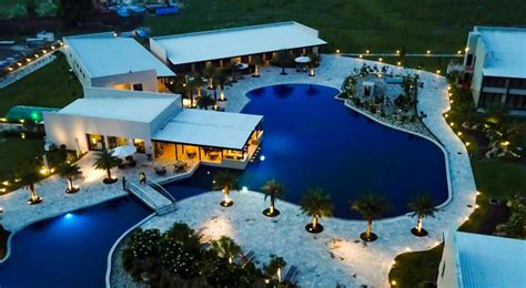 Tiger Palace Resort .
